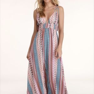 Lulu's Maxin Relaxin maxi dress small new with tags